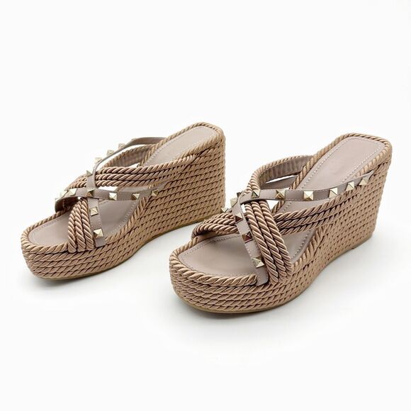 VALENTINO Torchon Beige Braided Silk Platform Rockstud Wedge Heel Size 39 Sandal - Picture 1 of 14